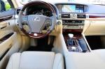 Lexus LS460 2013 года